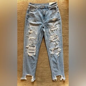 NWT American Eagle Mom Jean Daylight Destroy Stretch Women’s 10 Long 30W Jeans